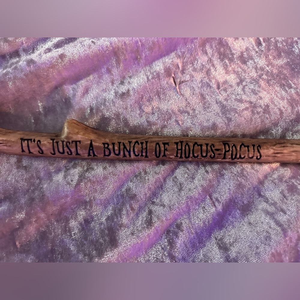 Hocus pocus broom - Picture 2 of 4